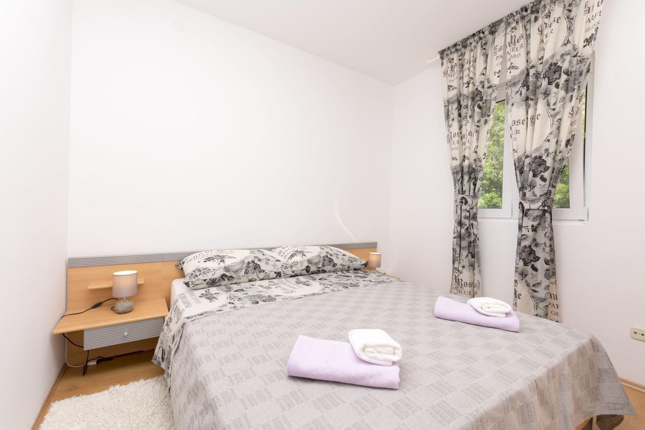 Apartment Petea Omiš Værelse billede