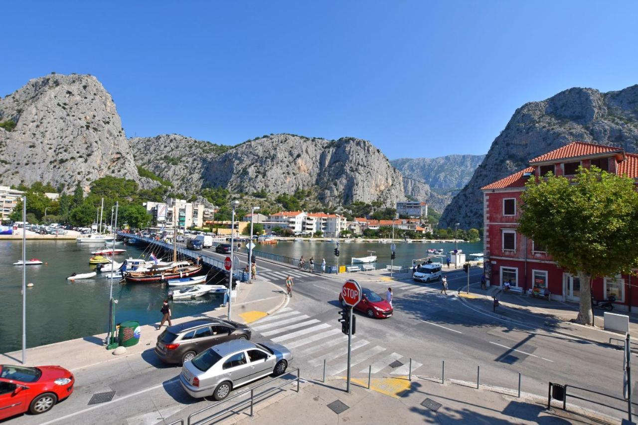 Apartment Petea Omiš Eksteriør billede